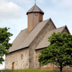 Vandring fra Tingelstad gamle kirke, St. Petri til Granavollen