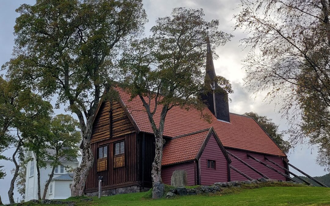 Kvernes stavkirke