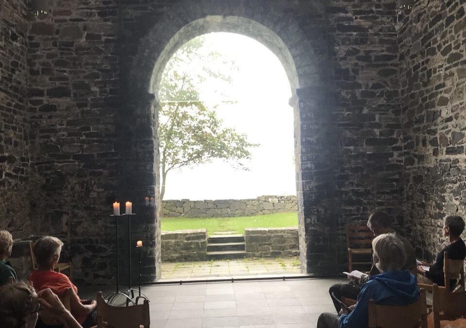 Sola ruinekirke inne