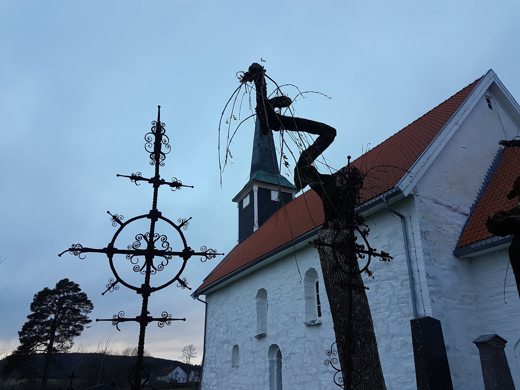 Middelalderkirkebesøk - Enebakk kirke og Butenschönsamlingene